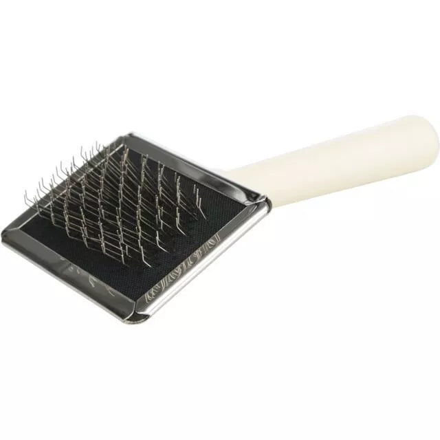 Trixie Minkštas šepetys, medinė rankena-metal. dantukai, 6x13 cm